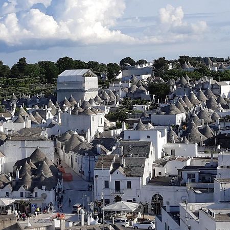 Alberobello Casa Vacanze - Pathos Tra I Trulli Exterior photo